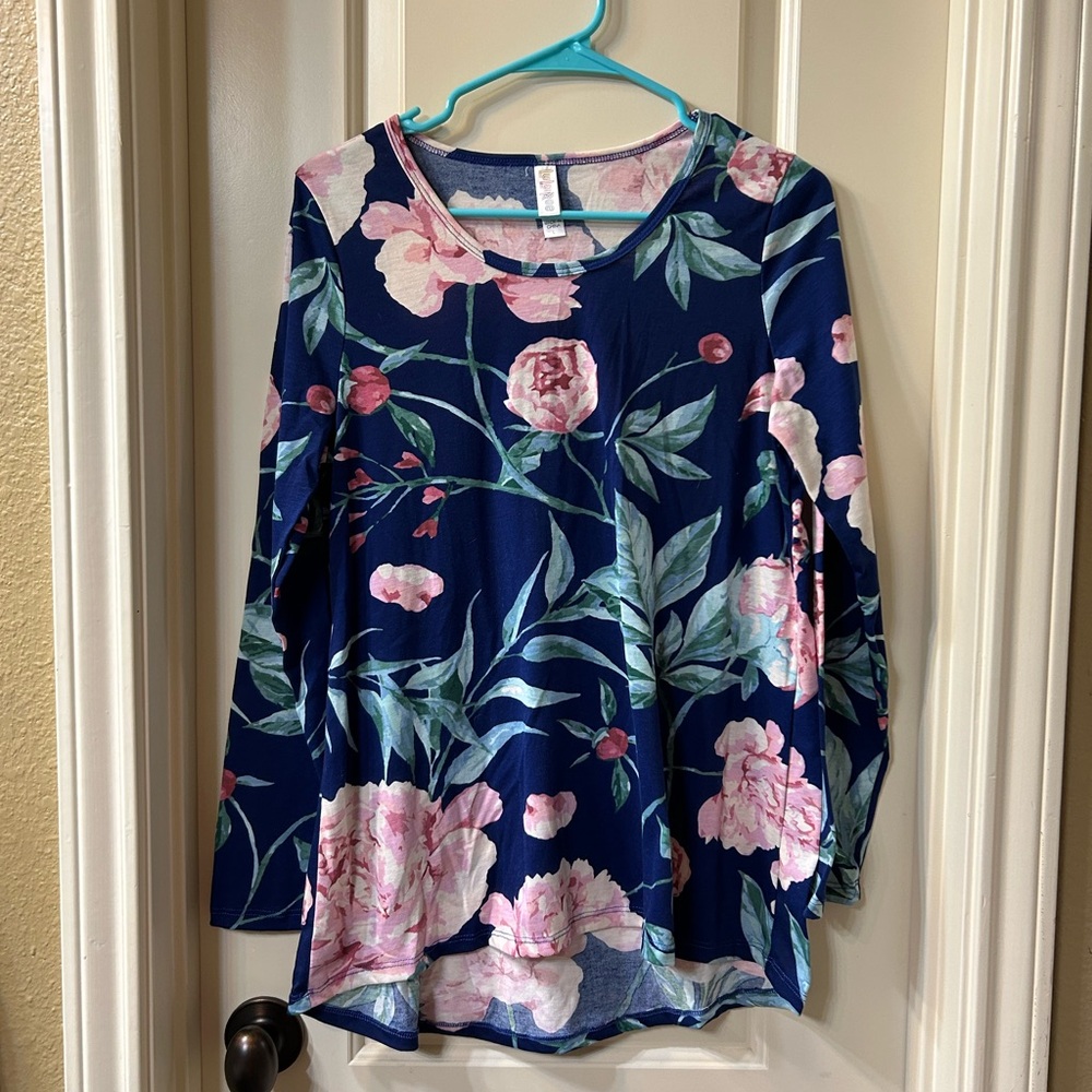 L Lularoe Lynnae